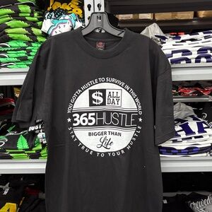 Graphic T shirt - Hustle